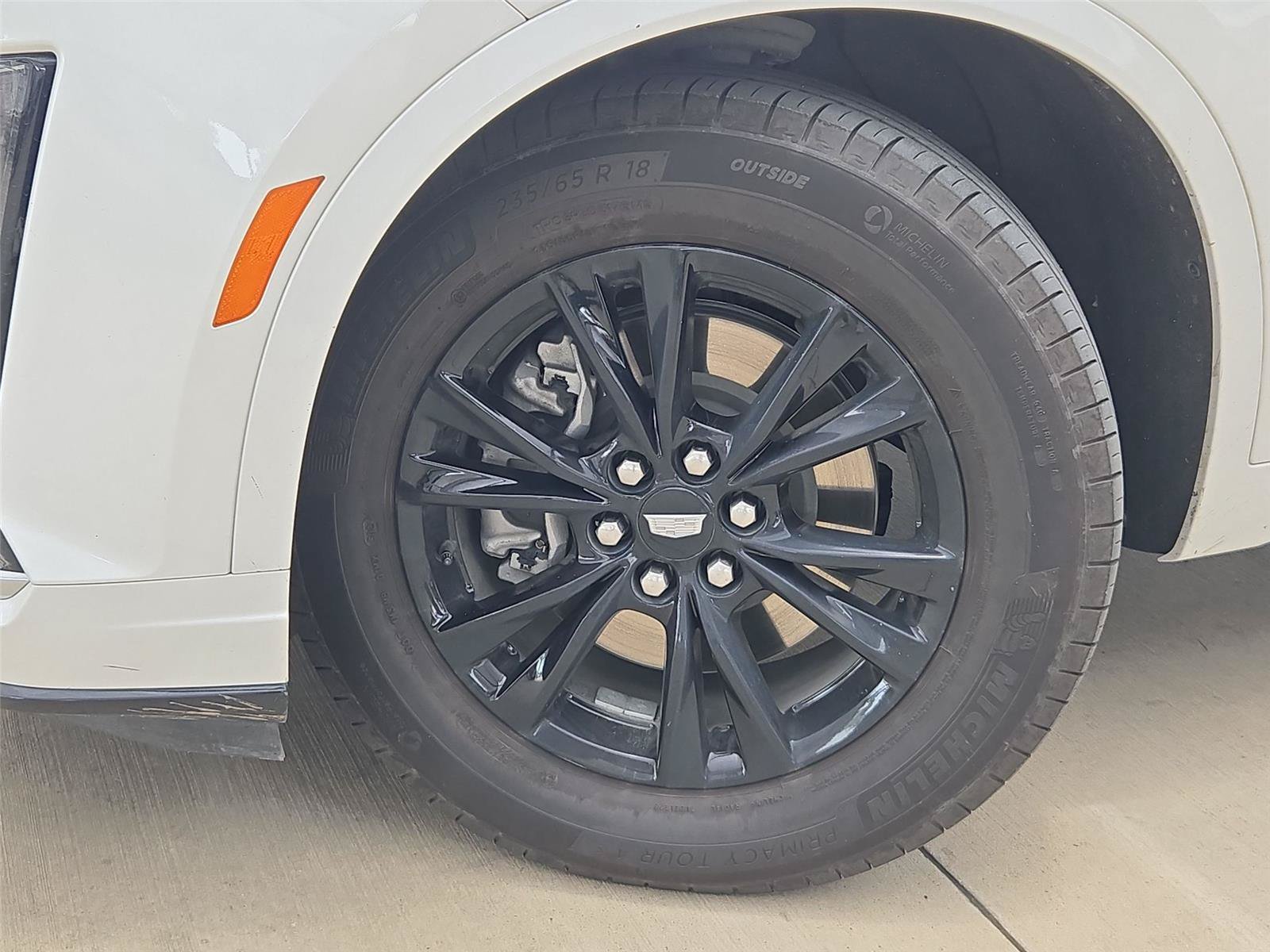 Used 2023 Cadillac XT6 Luxury FWD image 8