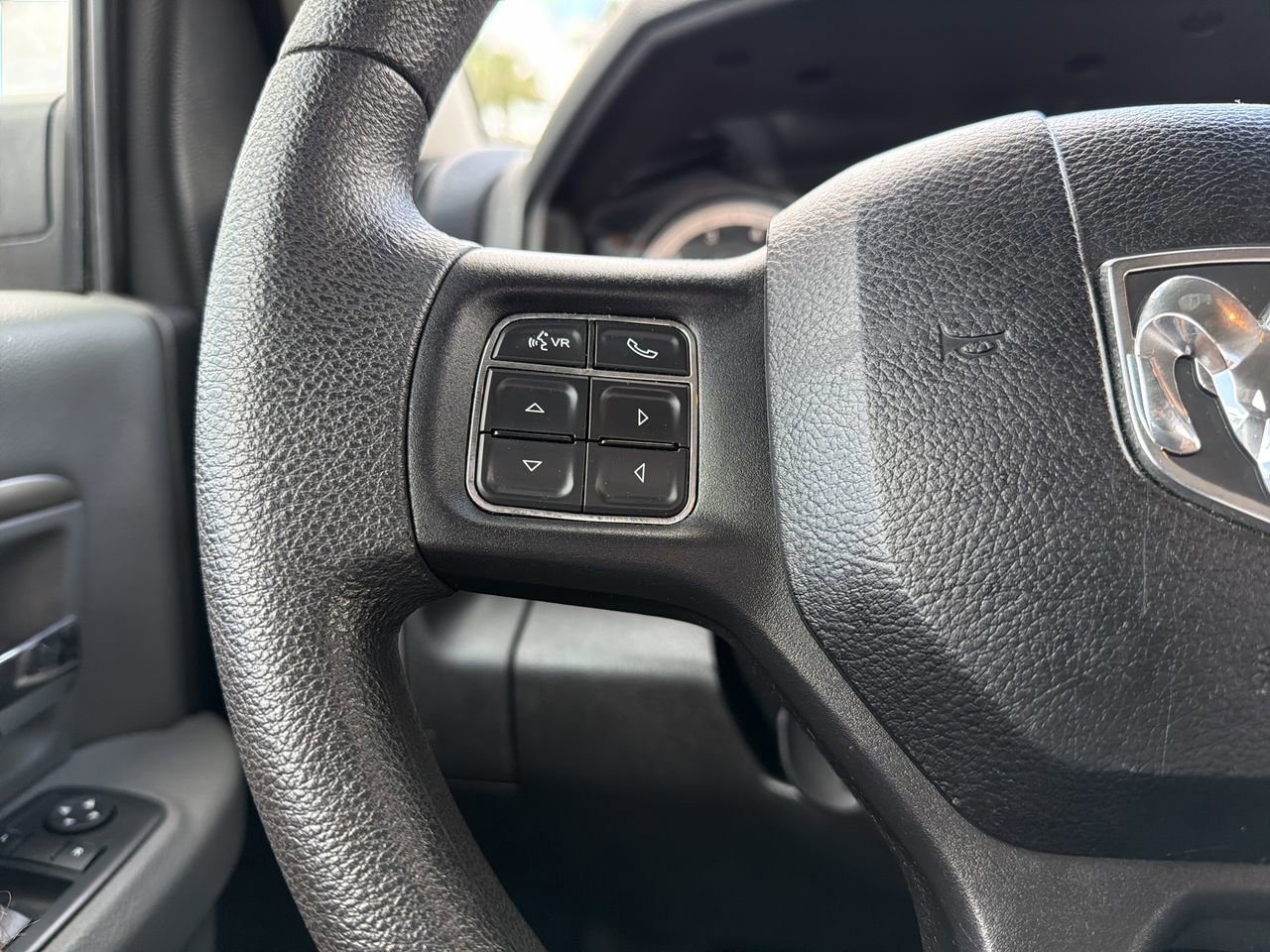 Used 2018 RAM 1500 Express RWD image 23
