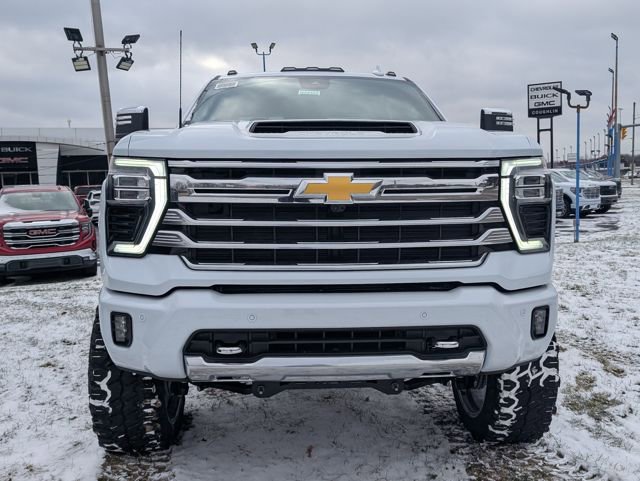 New 2026 Chevrolet Silverado 2500 High Country w/ High Country Premium Package video 2