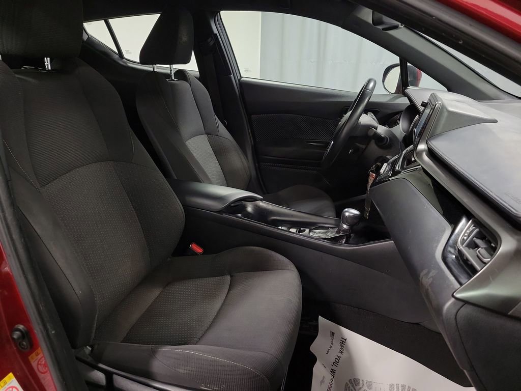 Used 2018 Toyota C-HR XLE image 24