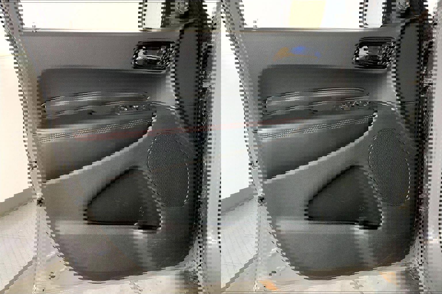 Used 2025 Dodge Durango GT image 25