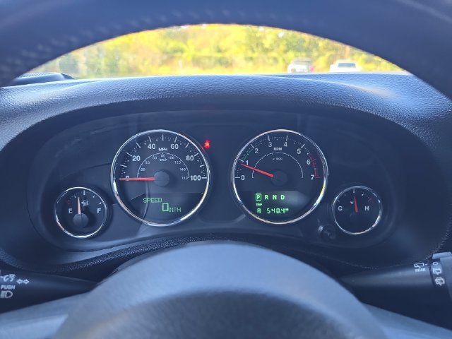 Used 2015 Jeep Wrangler Unlimited Sahara w/ Connectivity Group AWD/4WD image 18