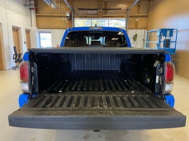 Used 2020 Toyota Tacoma TRD Off-Road w/ TRD Premium Off Road Package image 25