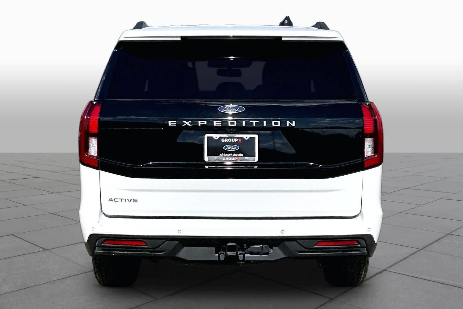 Certified 2025 Ford Expedition Active RWD image 5