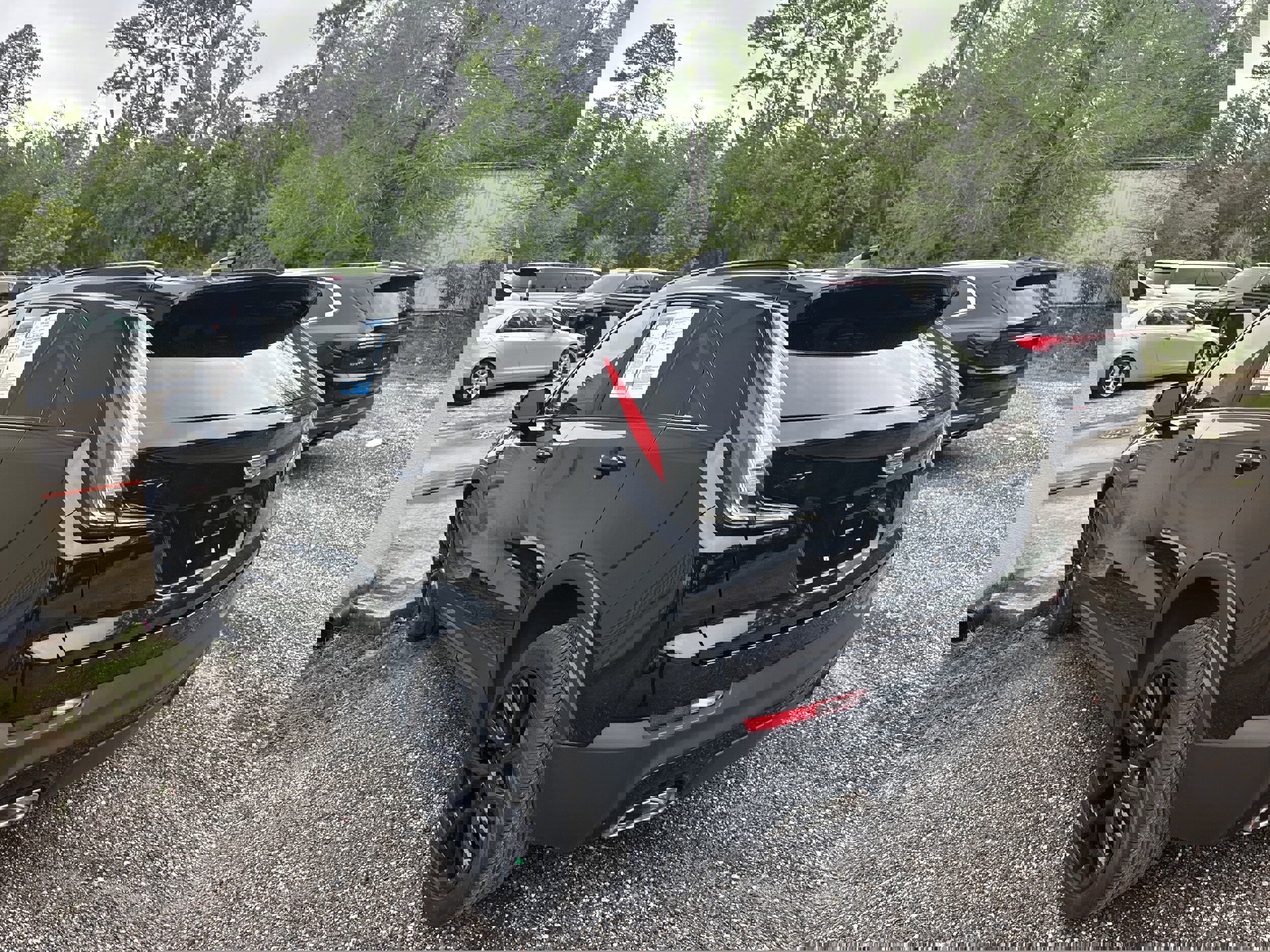 Used 2023 Cadillac XT4 Sport w/ LPO, Onyx Lite Package image 3