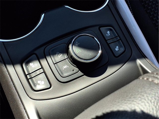 Certified 2024 GMC Terrain SLE w/ Driver Convenience Package image 12