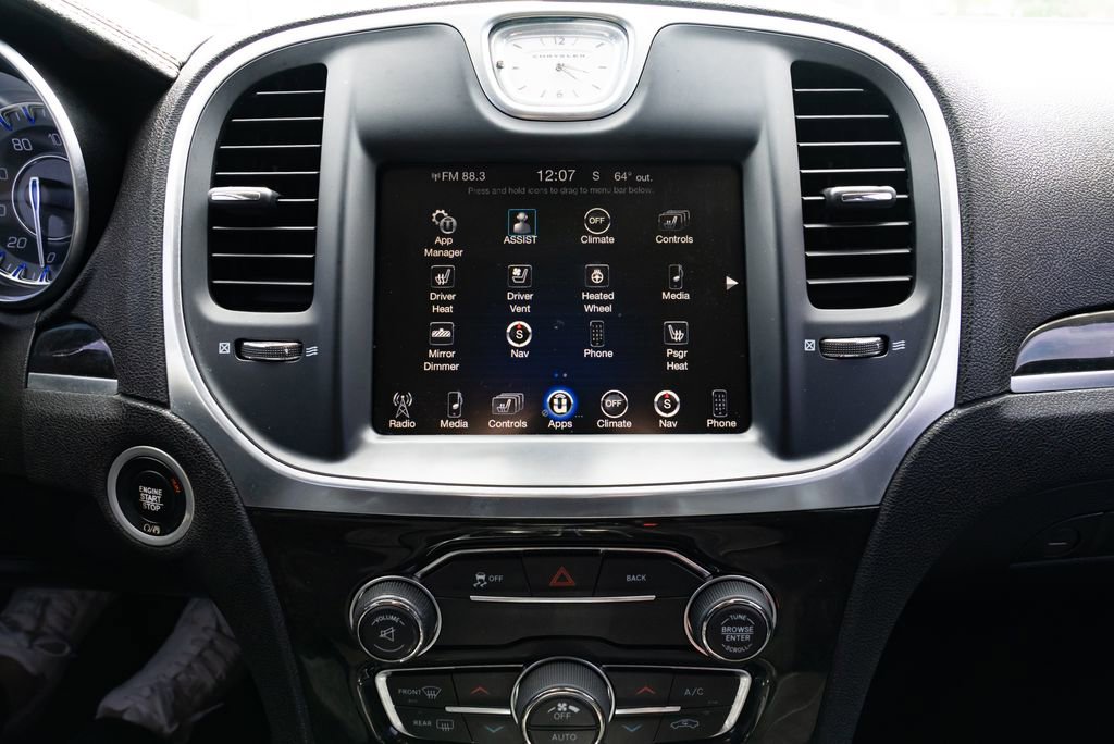 Used 2016 Chrysler 300 C RWD image 13