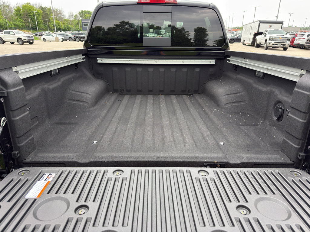 New 2026 Nissan Frontier SV AWD/4WD image 8