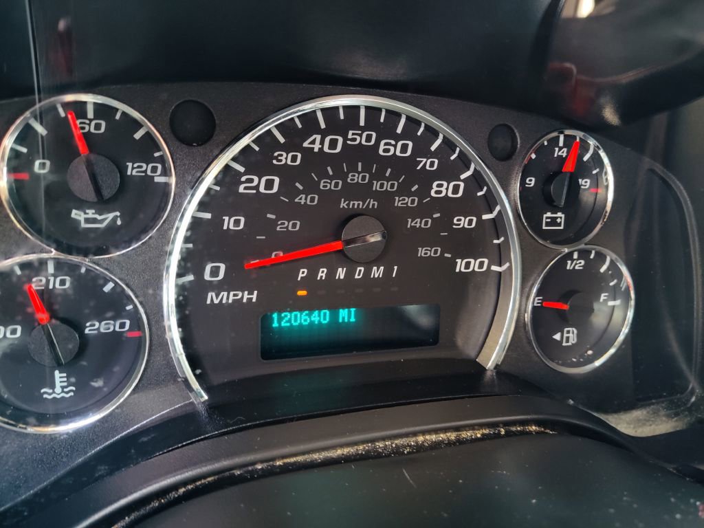 Used 2021 Chevrolet Express 2500 w/ Driver Convenience Package RWD image 29