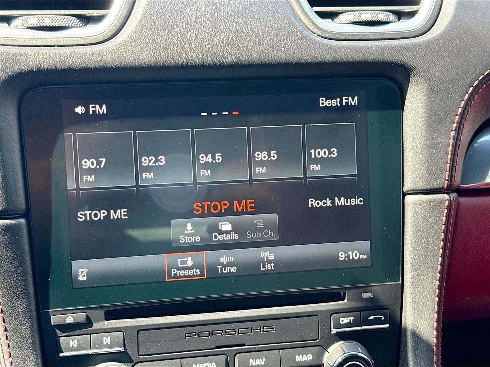 Used 2021 Porsche 718 Cayman image 15