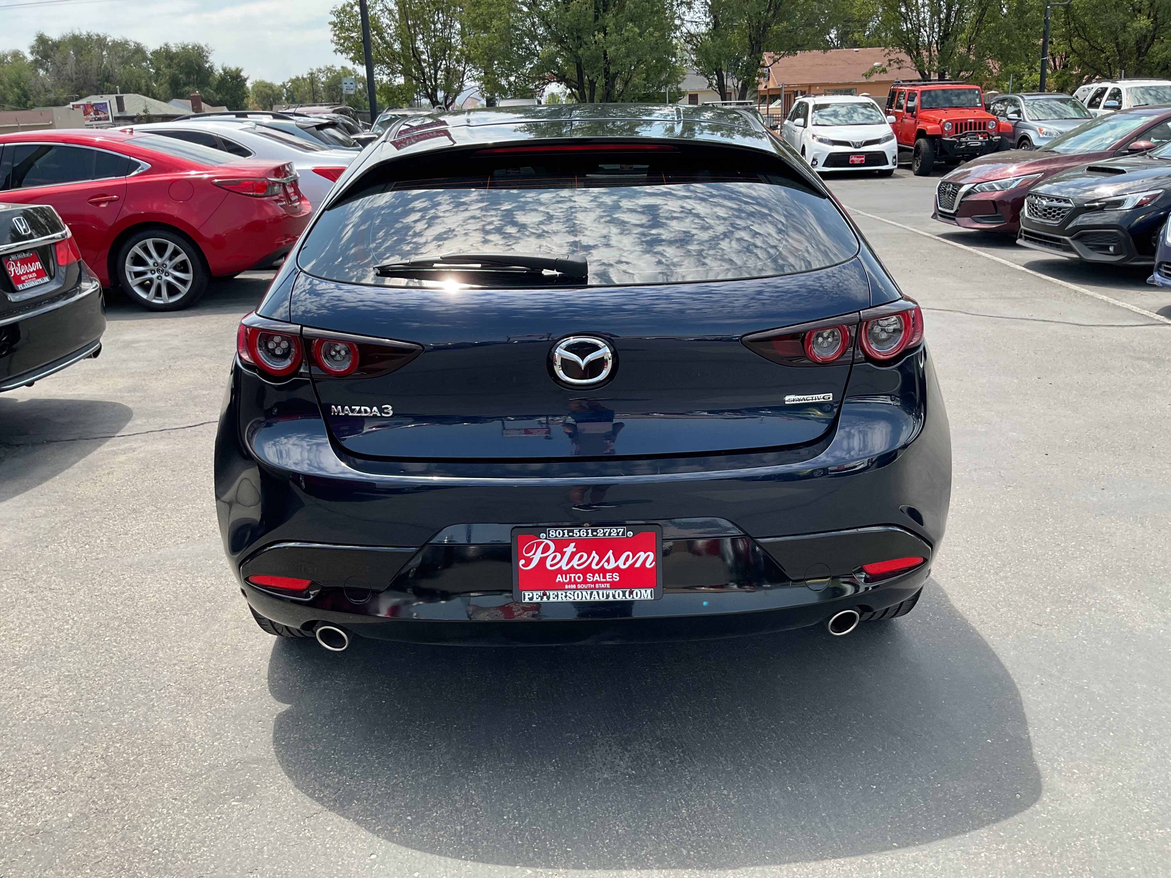 Used 2019 MAZDA MAZDA3 Hatchback FWD image 8