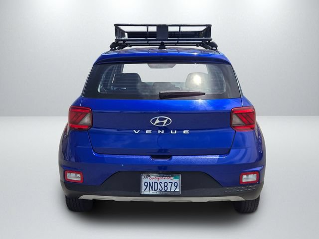 Used 2020 Hyundai Venue SE FWD image 5