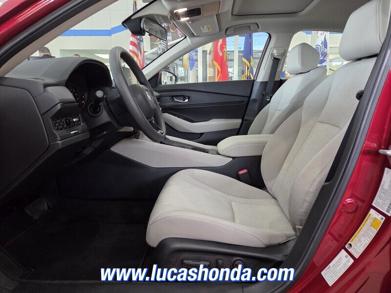 Used 2024 Honda Accord EX image 7