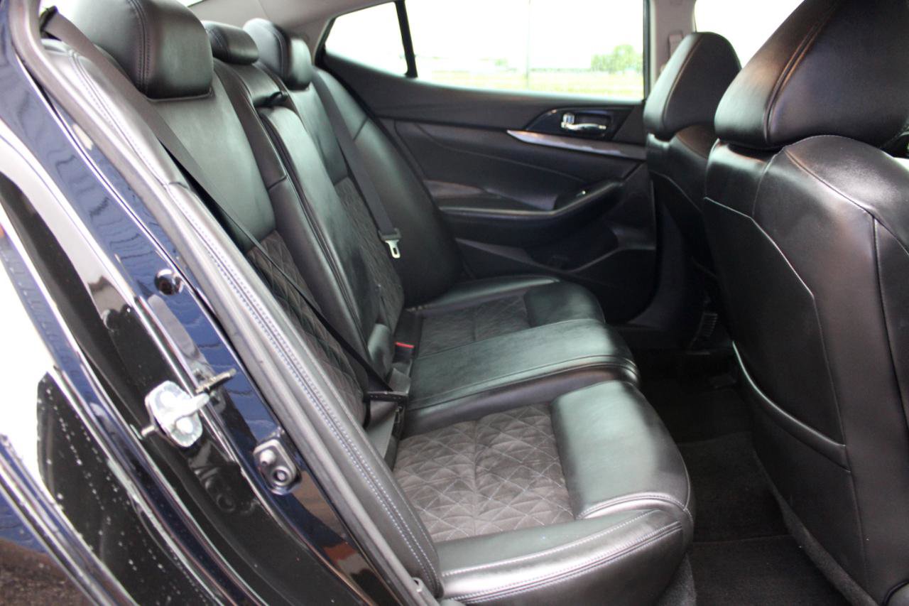 Used 2017 Nissan Maxima SR w/ Midnight Edition FWD image 45
