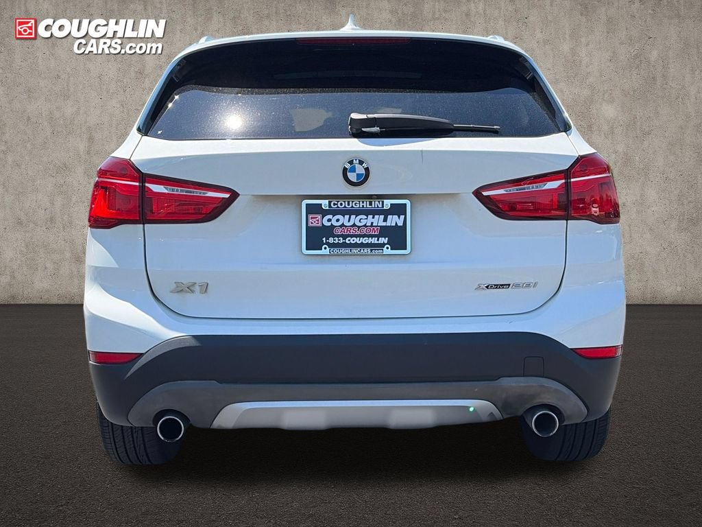 Used 2018 BMW X1 xDrive28i w/ Premium Package AWD/4WD image 6