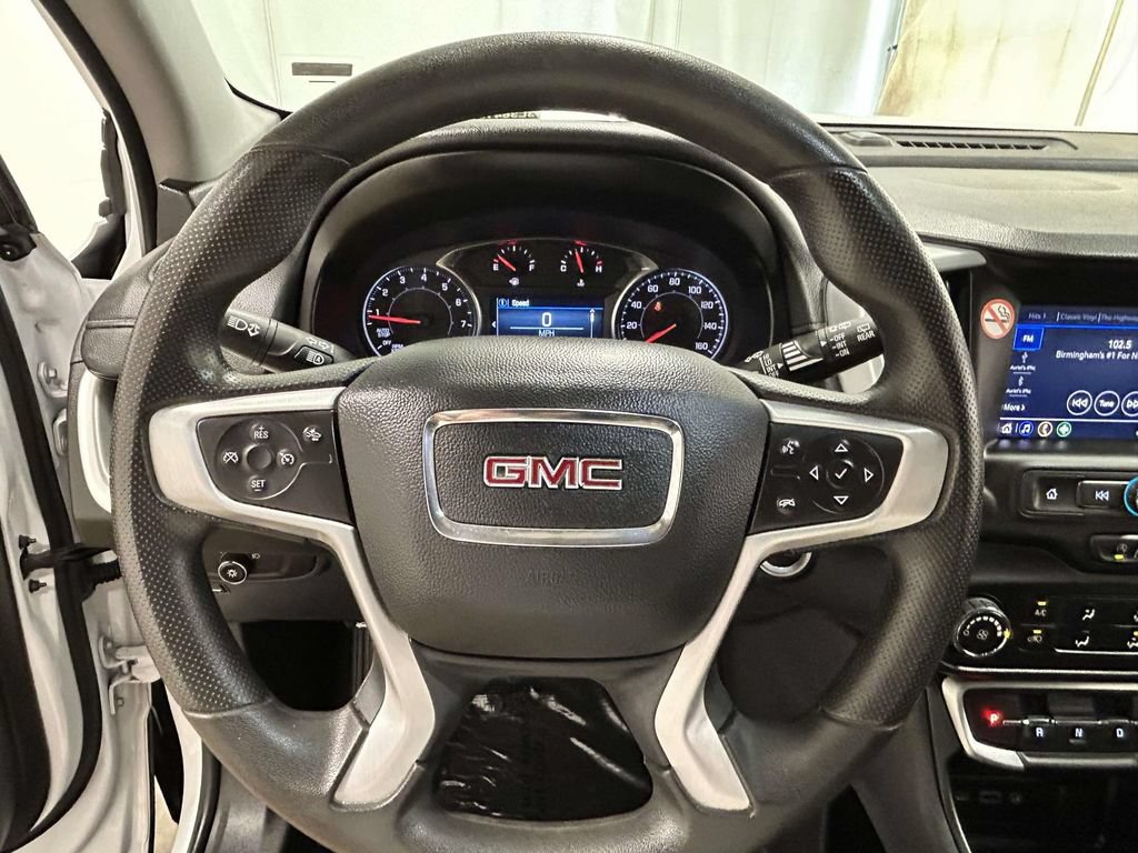 Used 2024 GMC Terrain SLE AWD/4WD image 21