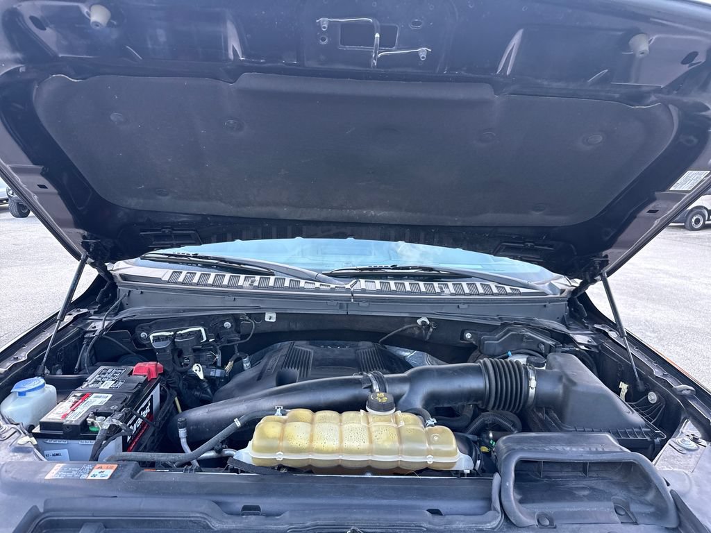 Used 2019 Ford Expedition Limited w/ Equipment Group 301A AWD/4WD image 33
