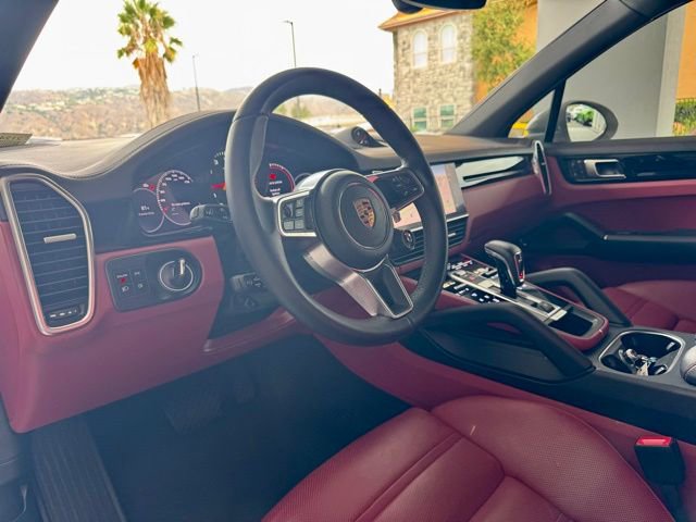 Used 2022 Porsche Cayenne Platinum Edition AWD/4WD image 12