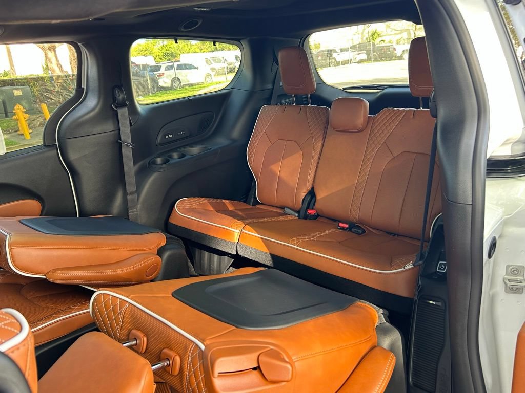 New 2026 Chrysler Pacifica Pinnacle AWD/4WD image 48