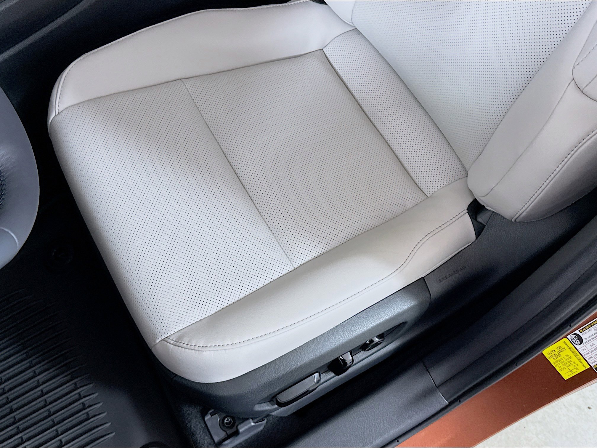 New 2026 Lexus UX 300h AWD w/ Accessory Package (2T) image 20