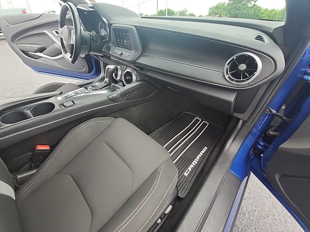 Certified 2021 Chevrolet Camaro LT image 17