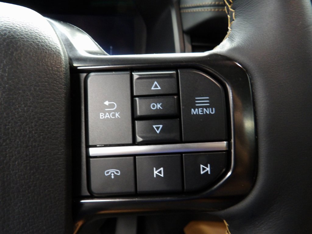 Used 2024 Ford Expedition Platinum image 43