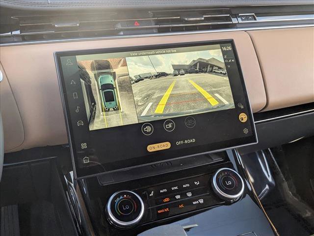 Used 2023 Land Rover Range Rover Sport SE image 13
