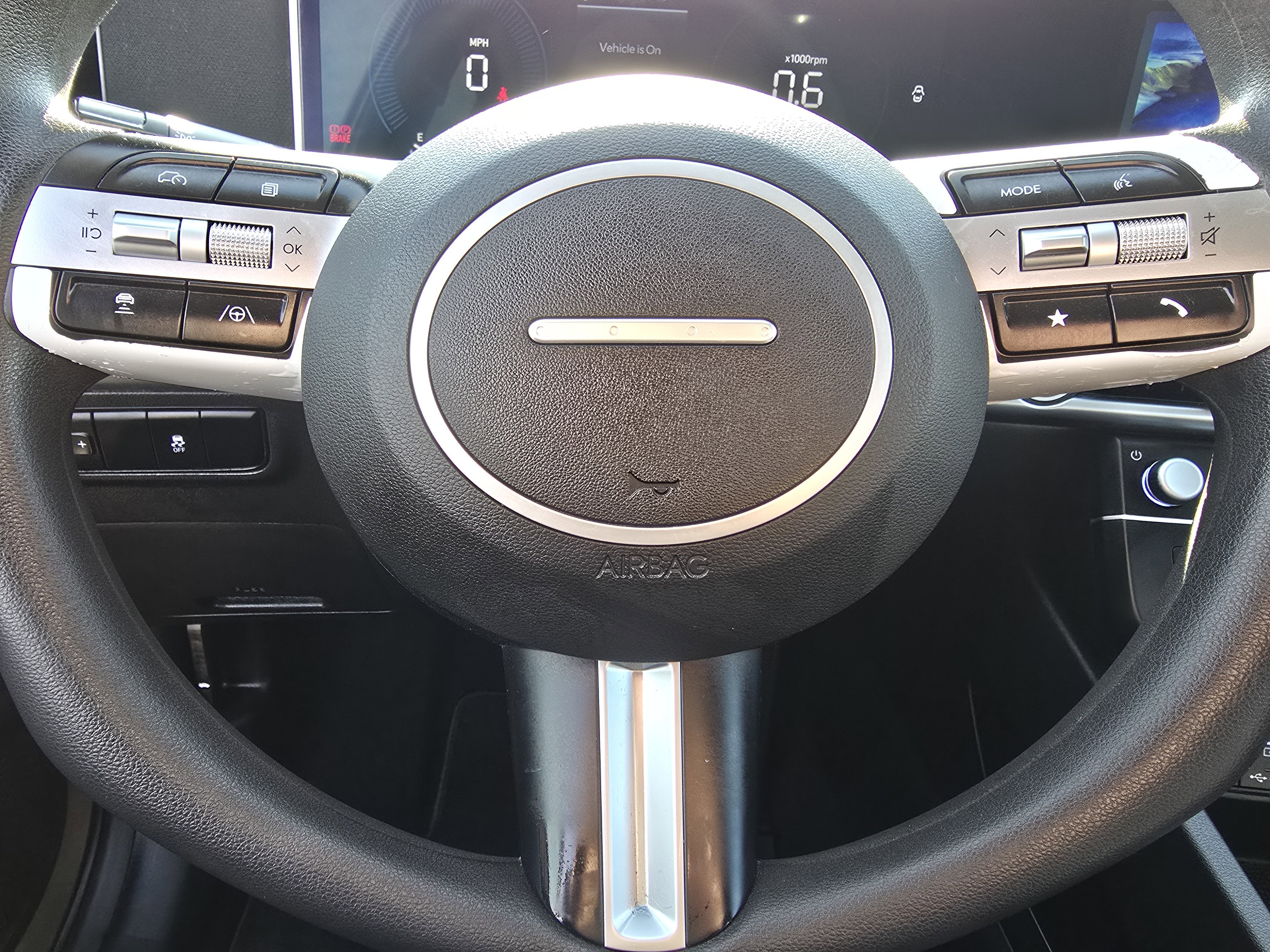 Used 2025 Hyundai Tucson SE image 18