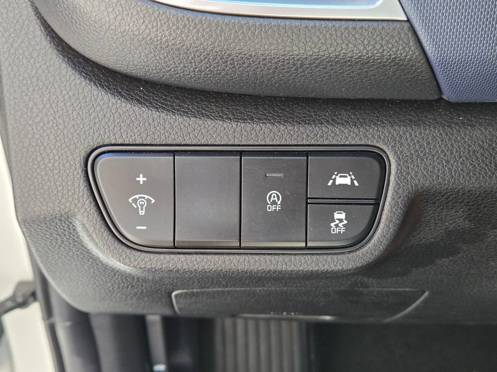 Used 2023 Kia Seltos S w/ Navigation Package AWD/4WD image 29
