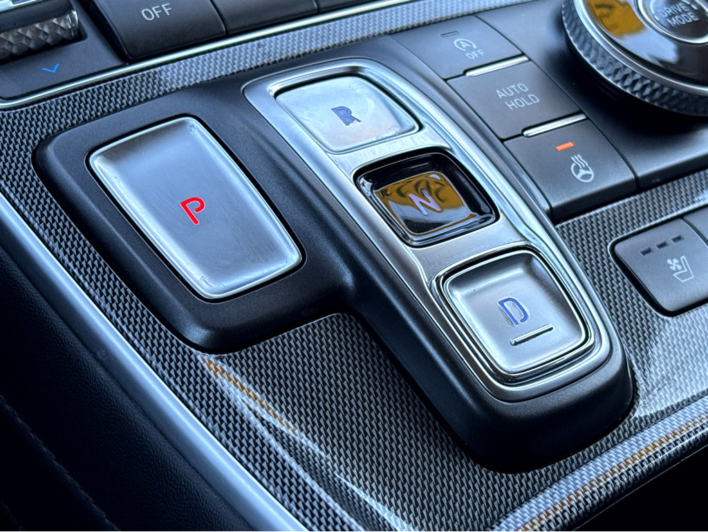 Used 2022 Hyundai Santa Fe Limited image 19