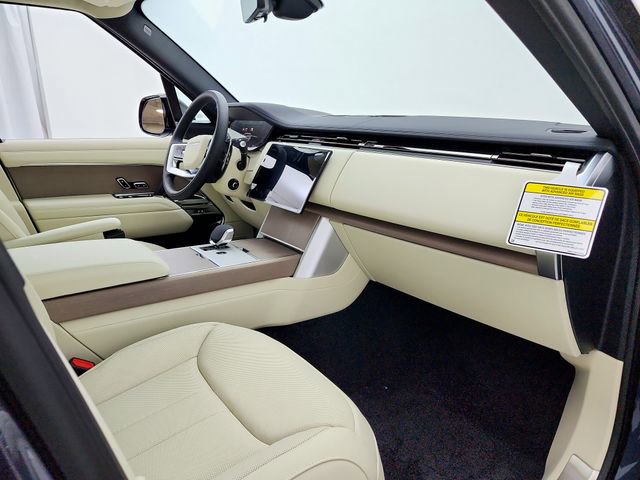 New 2026 Land Rover Range Rover SE AWD/4WD image 17