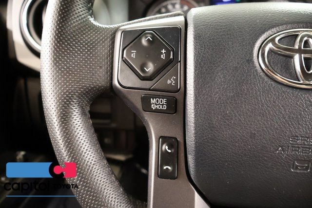 Used 2019 Toyota Tacoma TRD Off-Road w/ TRD Premium Off Road Package AWD/4WD image 18