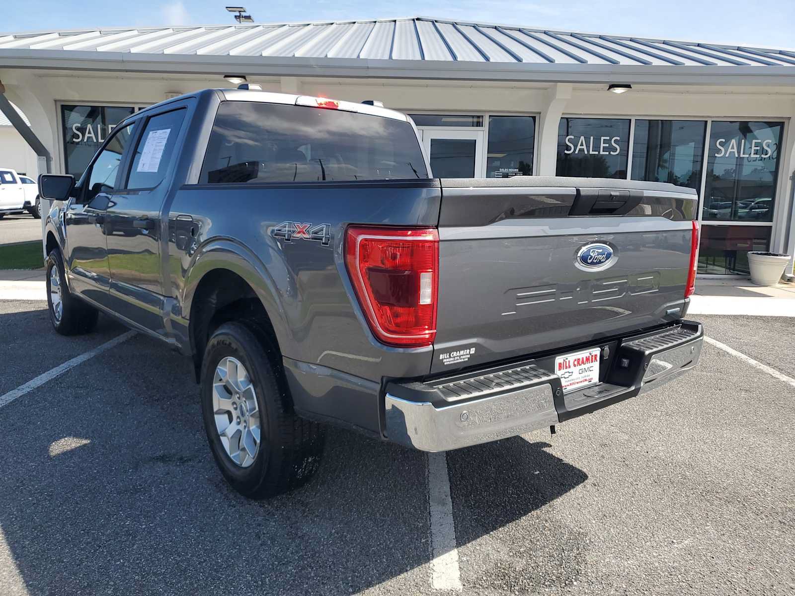 Used 2023 Ford F150 XLT AWD/4WD image 3