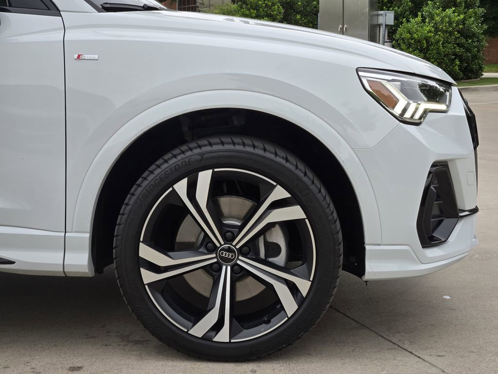 Certified 2023 Audi Q3 2.0T Premium Plus w/ Premium Plus Package AWD/4WD image 13