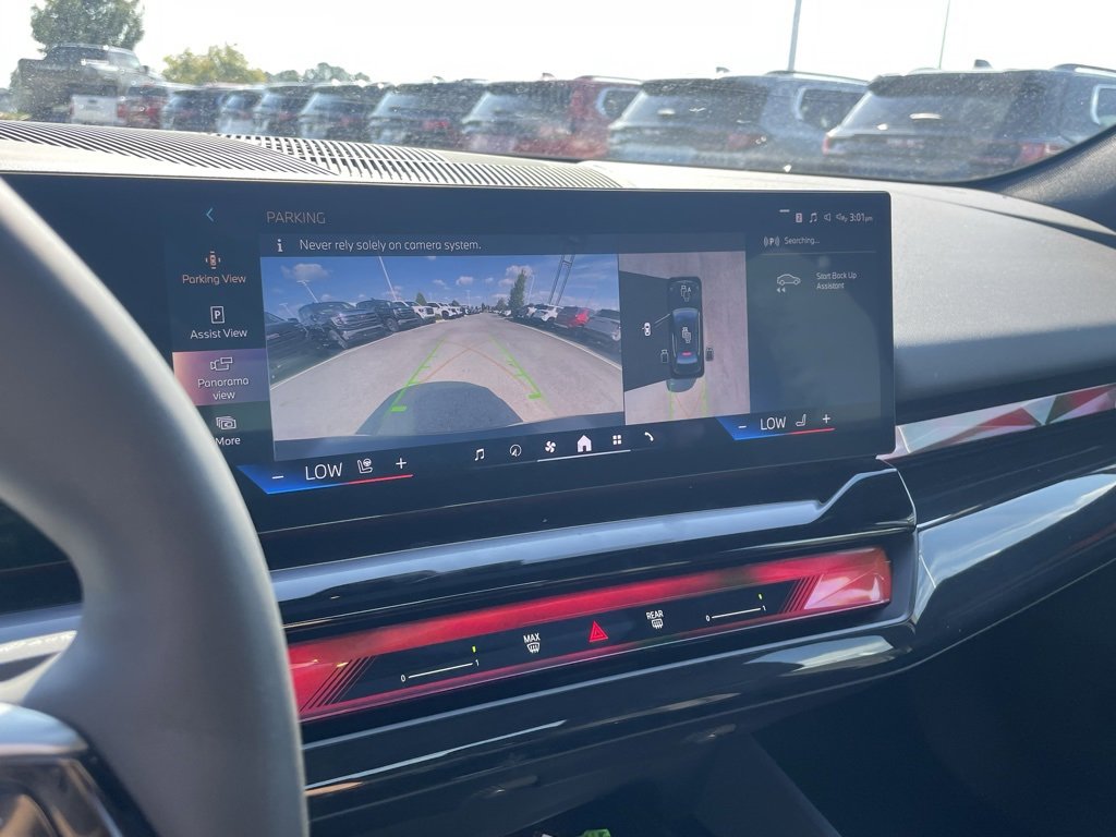 Used 2024 BMW i5 eDrive40i image 15