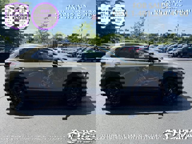 New 2025 MAZDA CX-30 Carbon image 17