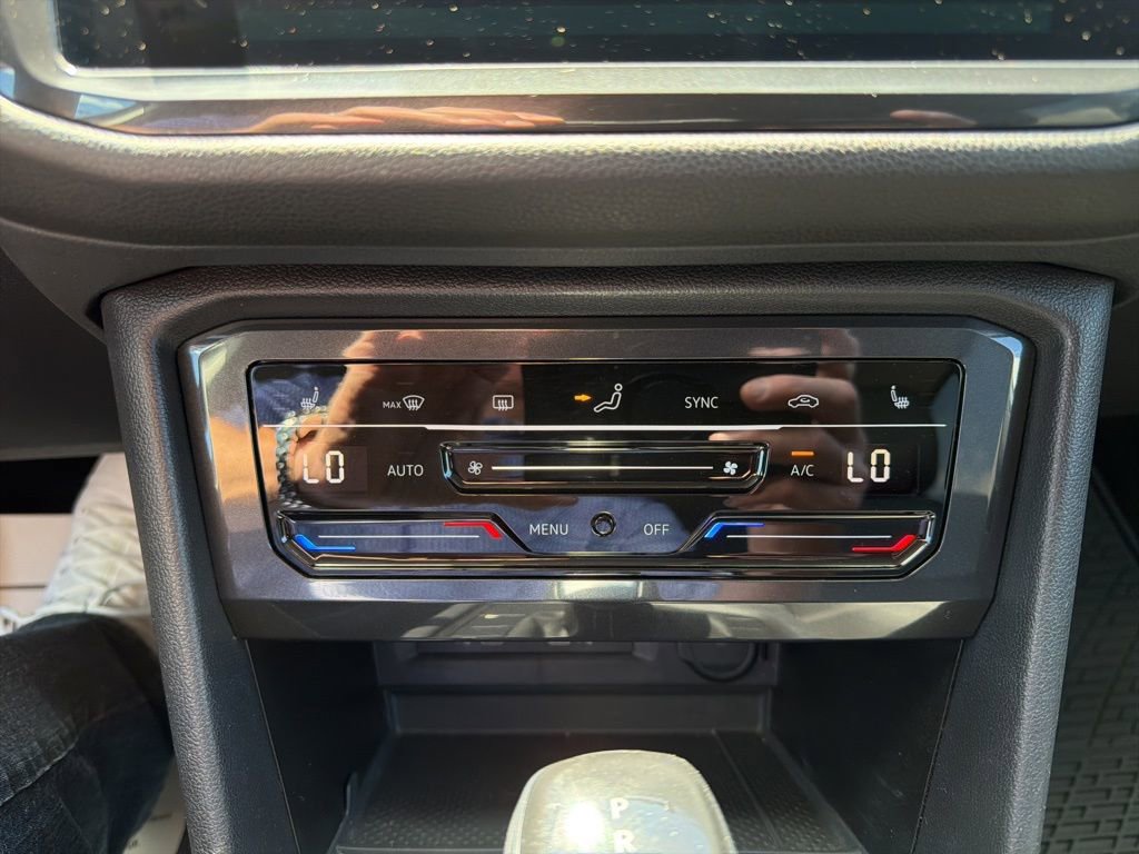 Used 2023 Volkswagen Tiguan SE FWD image 34