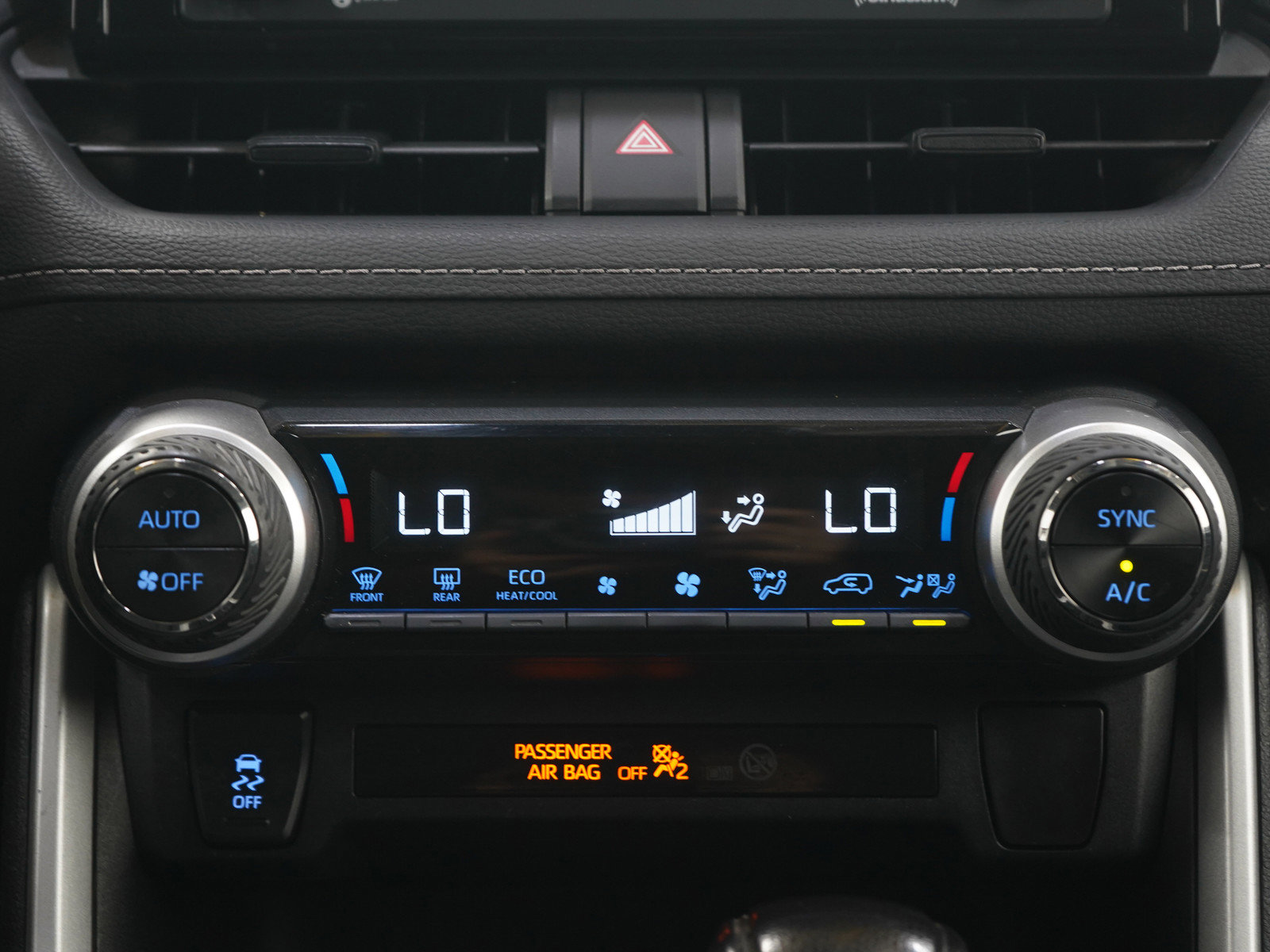 Used 2021 Toyota RAV4 LE image 15