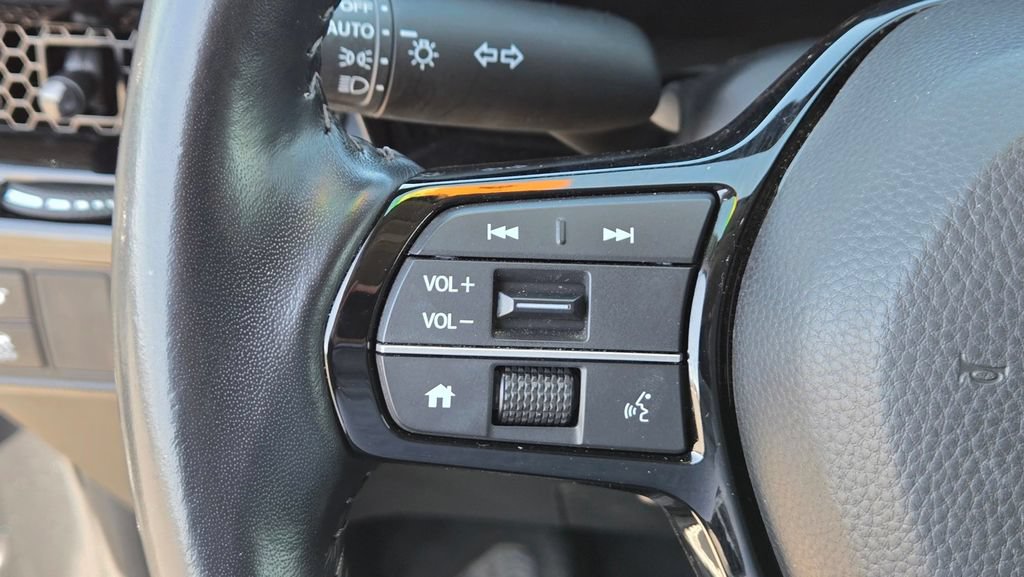 Used 2025 Honda CR-V EX-L image 18