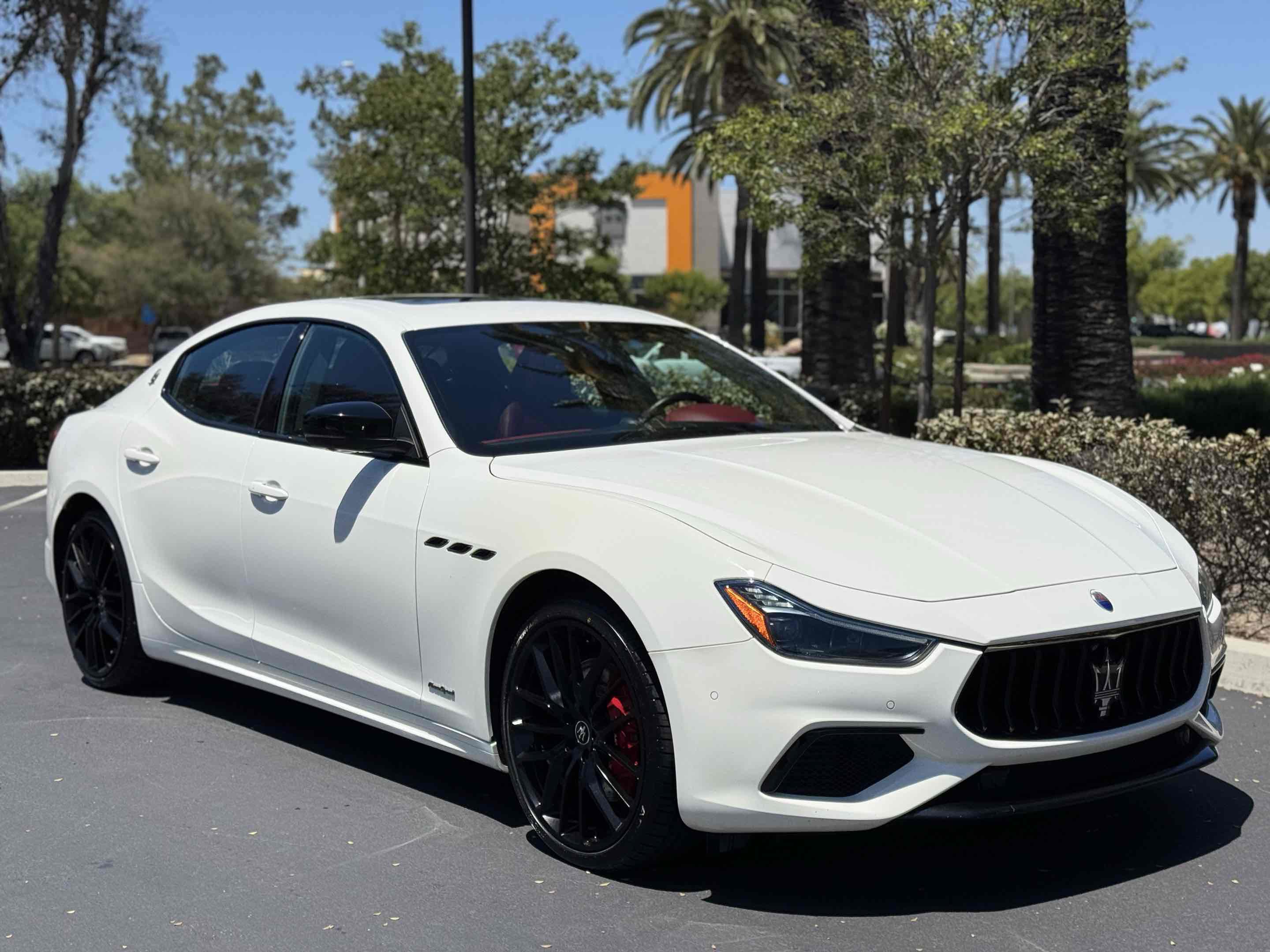Used 2021 Maserati Ghibli S GranSport RWD image 12