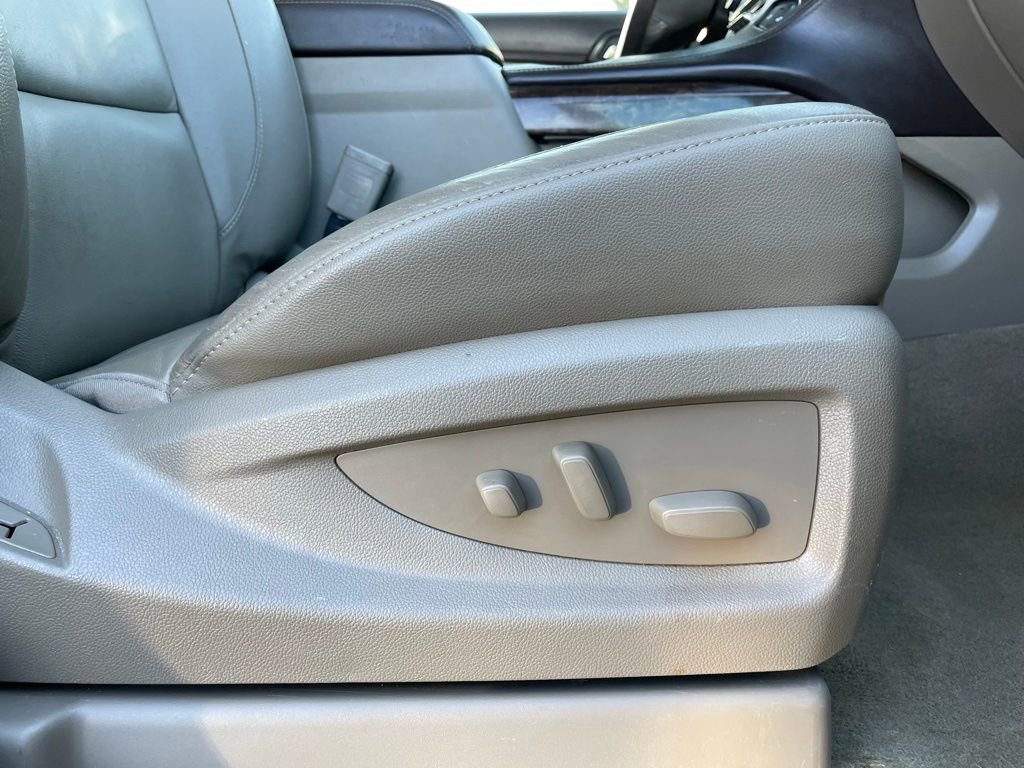 Used 2018 Chevrolet Tahoe LT w/ Max Trailering Package image 31