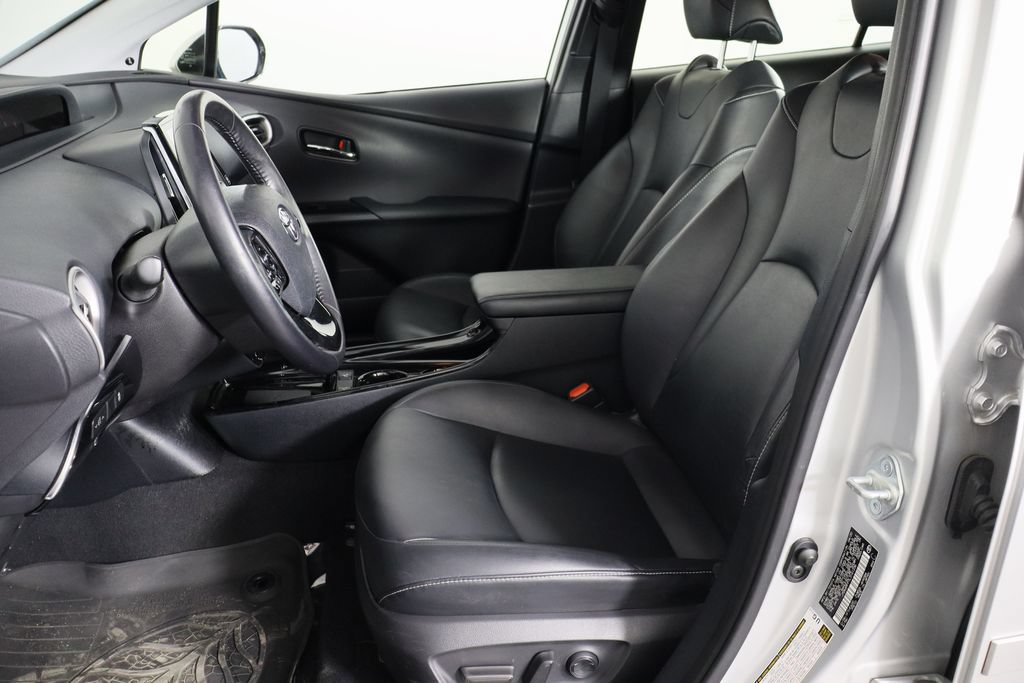 Used 2020 Toyota Prius Prime XLE FWD image 7