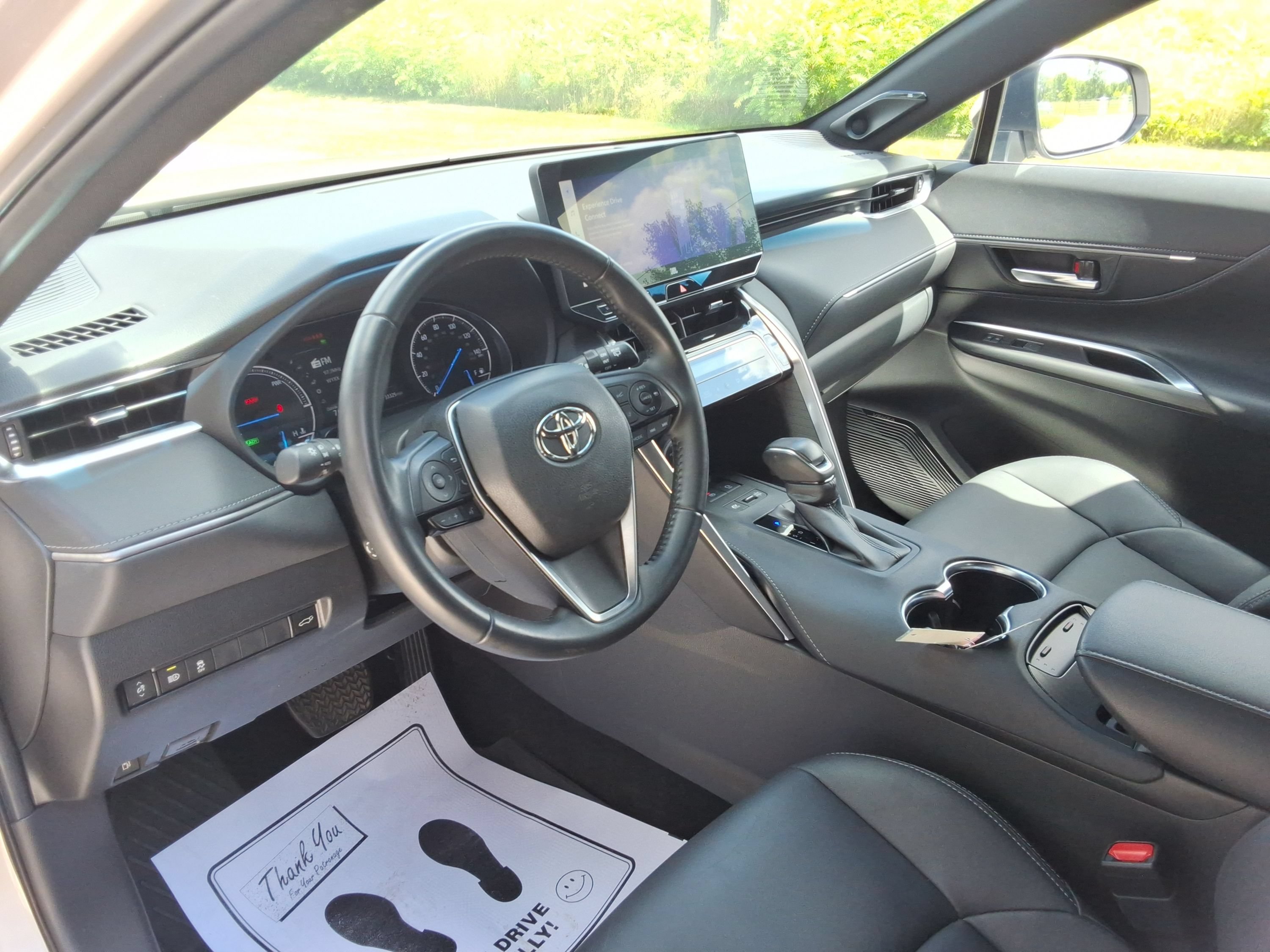 Used 2023 Toyota Venza XLE AWD/4WD image 27