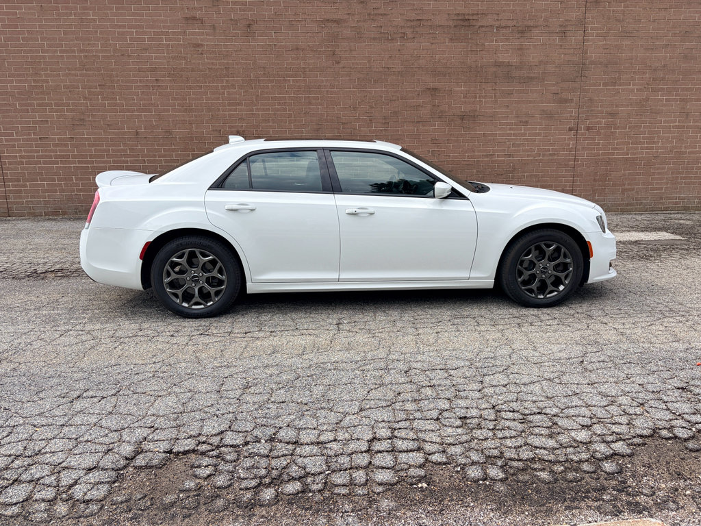 Used 2017 Chrysler 300 S w/ S Model Appearance Package AWD/4WD image 7