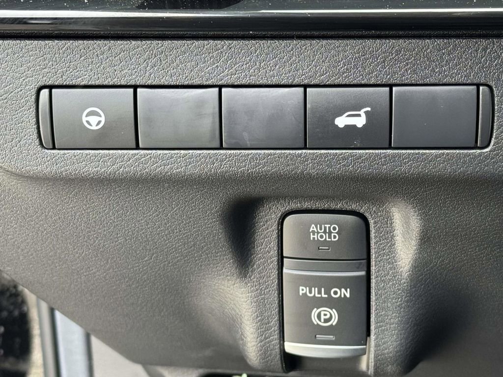 Certified 2025 Nissan Murano SV AWD/4WD image 18