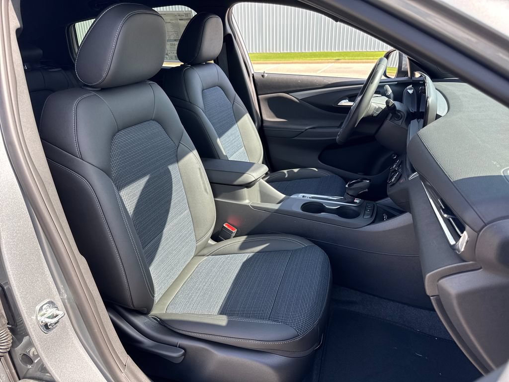 New 2026 Buick Envista Sport Touring w/ Convenience I Package FWD image 12