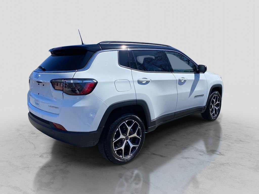 Used 2025 Jeep Compass Limited AWD/4WD image 10