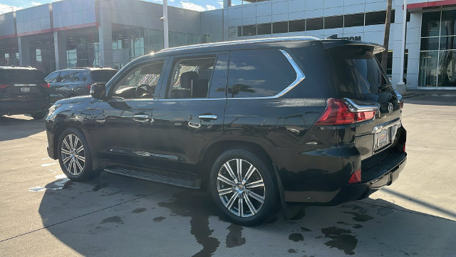 Used 2017 Lexus LX 570 4WD w/ Luxury Package image 24