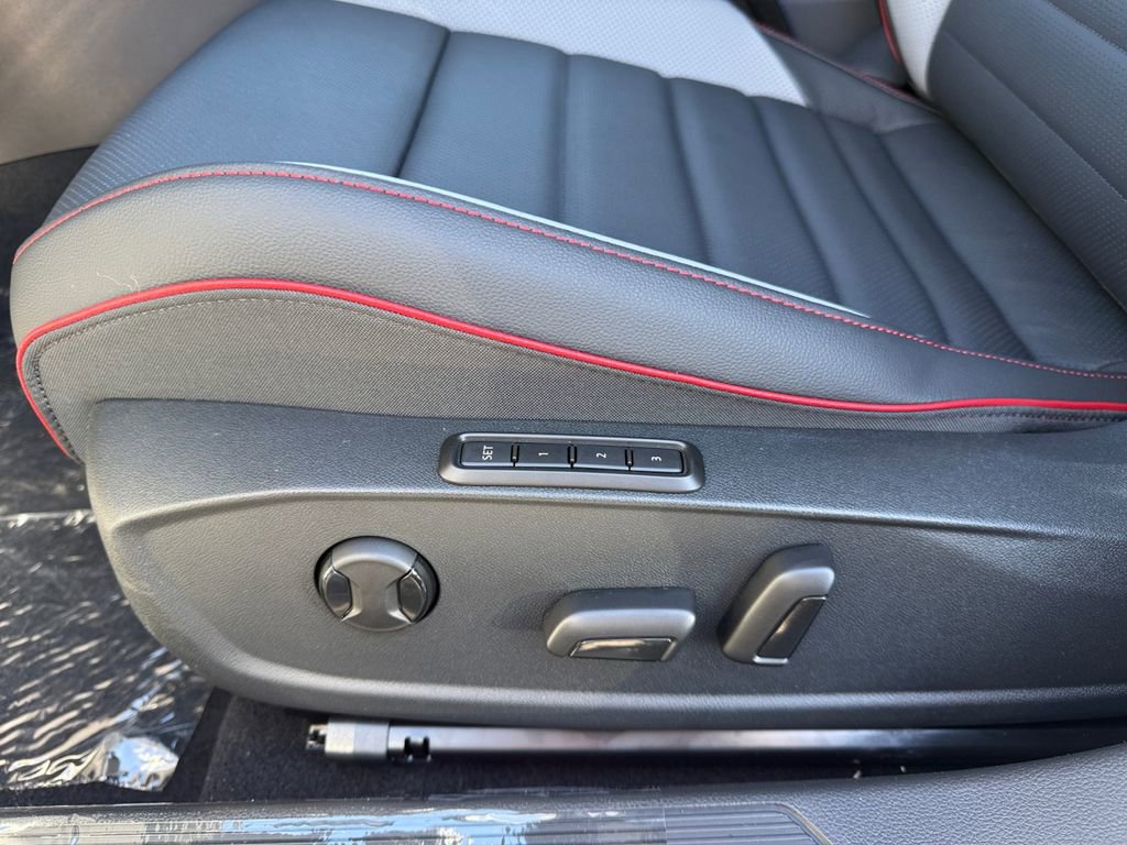 New 2026 Volkswagen GTI SE image 10