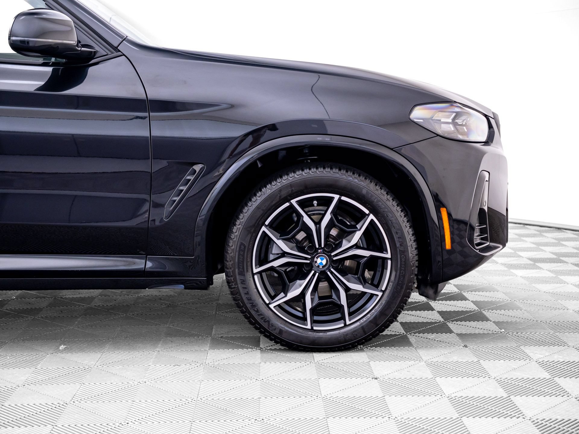 Certified 2023 BMW X3 xDrive30i w/ M Sport Package AWD/4WD image 30